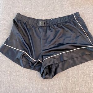 Silky sleep shorts. Black with pink piping. Size Xl